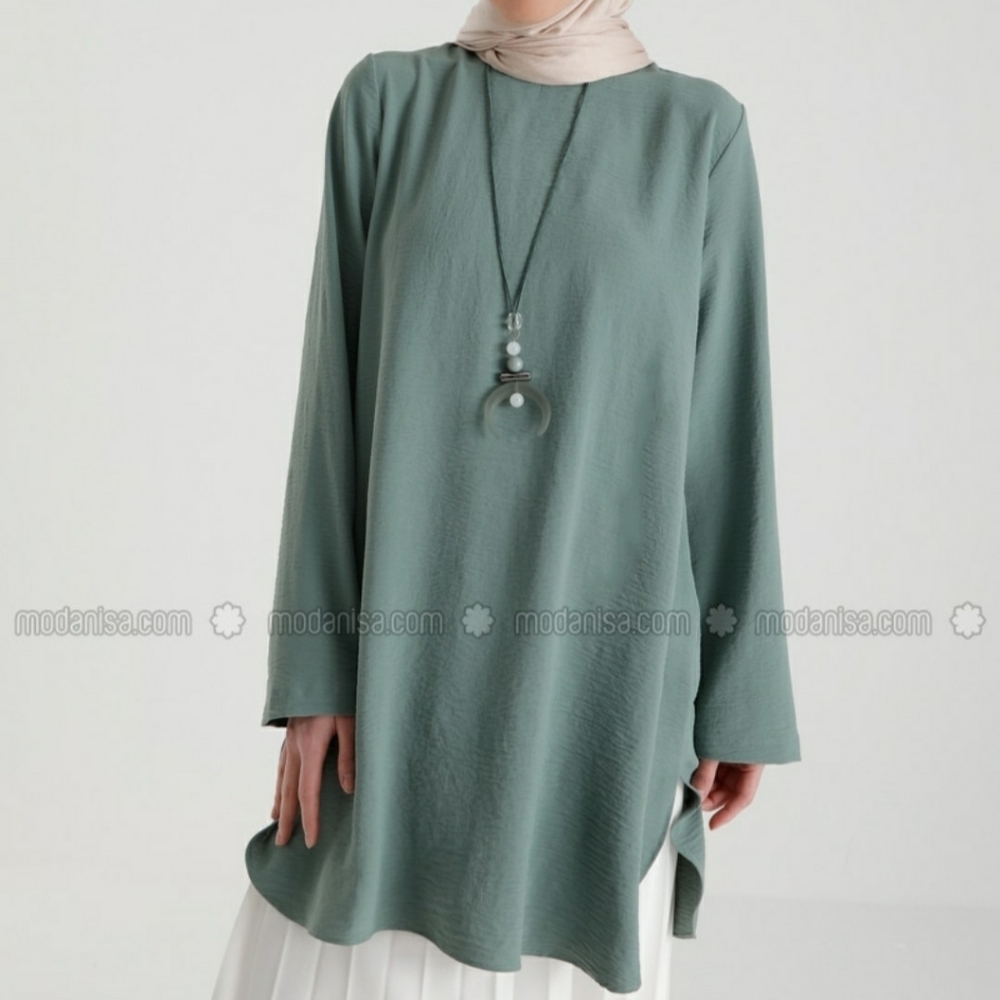 Brand new Green Almond tunic with necklace